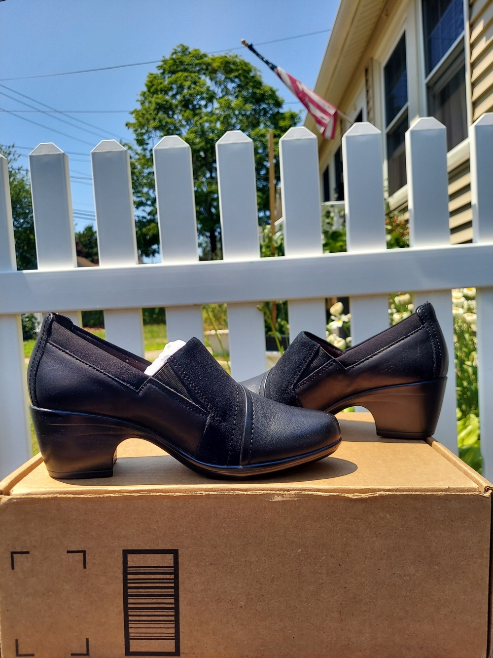 Clarks Emily Step Black Leather Low Block Pump Heels Women Size 6 NWT Comfort - Picture 5 of 10